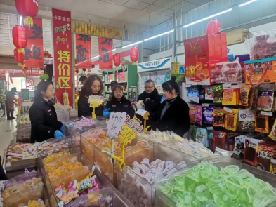 強化監(jiān)管保平安 冕寧縣開展節(jié)前酒類市場安全專項檢查